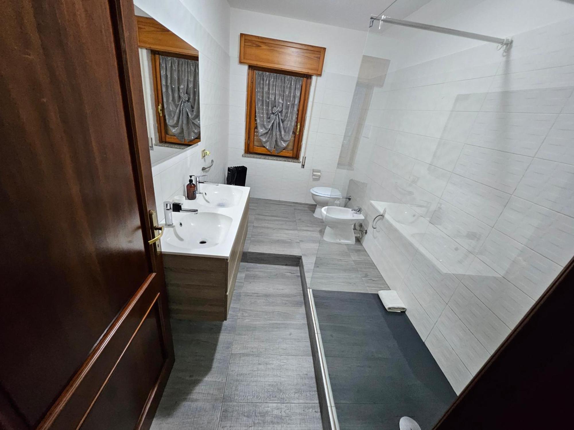 House Riky Apartment Асемини Екстериор снимка