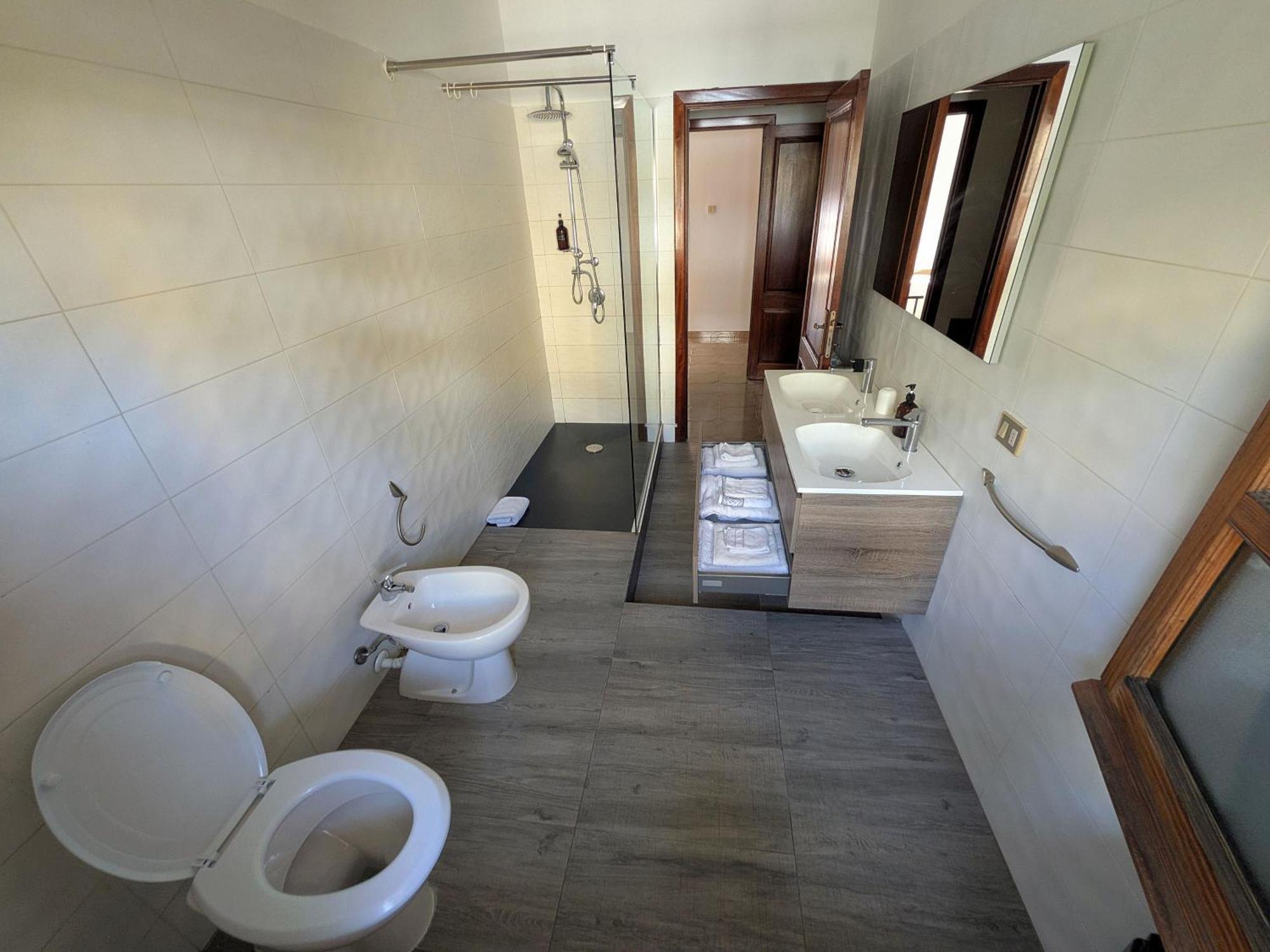 House Riky Apartment Асемини Екстериор снимка
